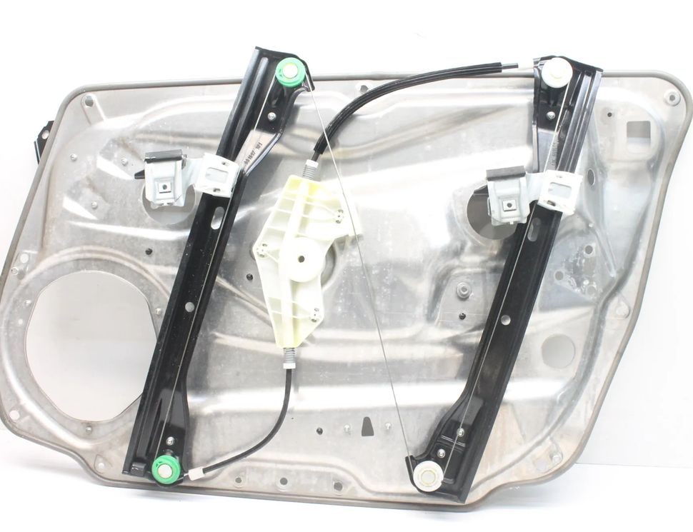 MERCEDES-BENZ C-Class W204/S204/C204 (2004-2015) Стеклоподъемник передней левой двери A2048204102 17957072