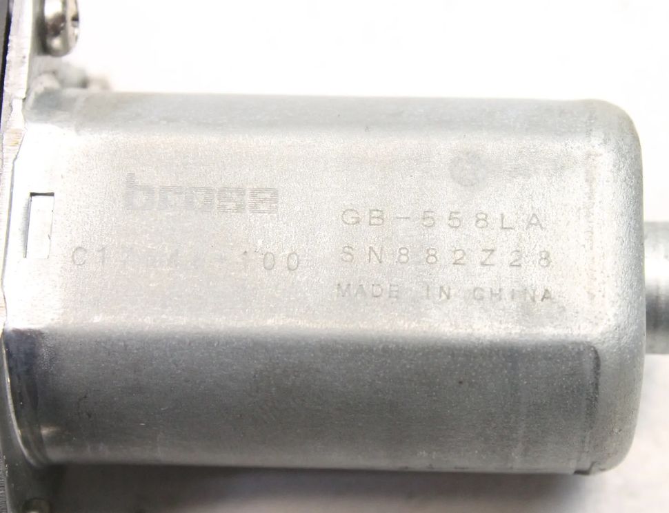 VOLVO V40 2 generation (2012-2020) Моторчик стеклоподъемника задней левой двери C17543-100 18044741