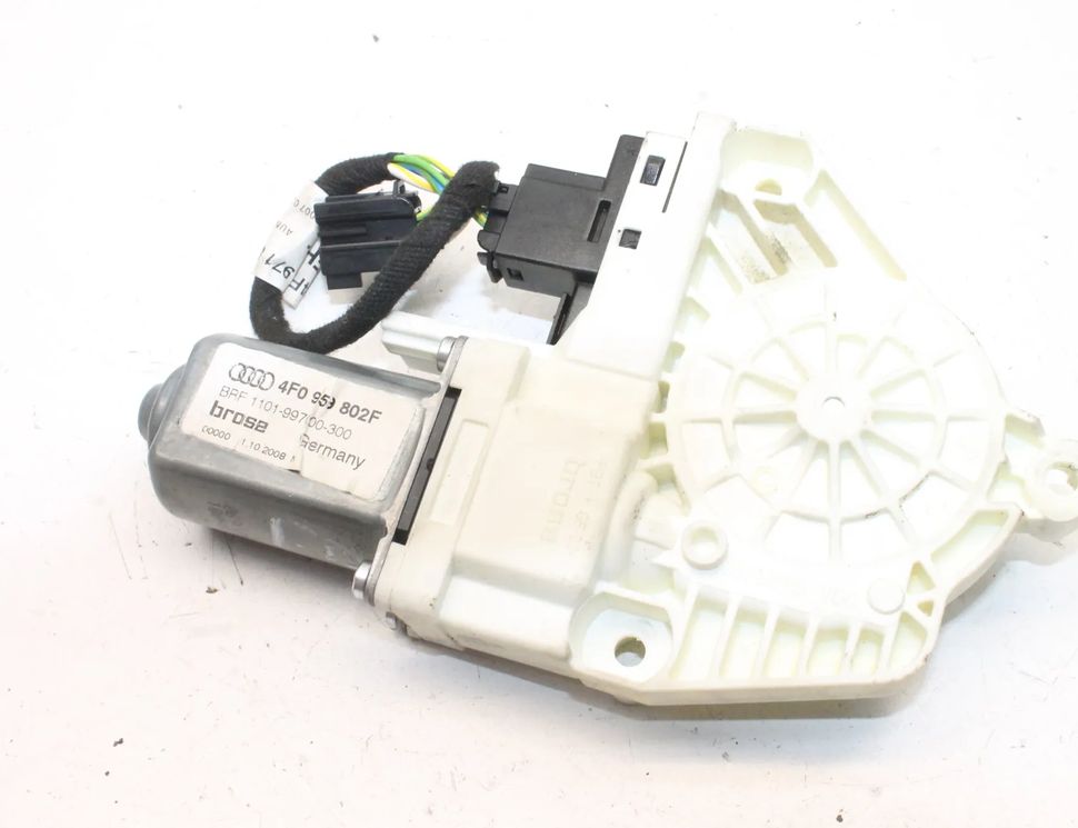 AUDI A6 C6/4F (2004-2011) Маторчик стеклоподъемника задней правой двери 4F0959802F 18332743