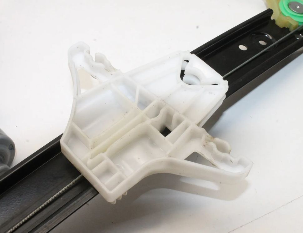 SKODA Octavia 3 generation (2013-2020) Стеклоподъемник задней левой двери 5E0839461 20361624