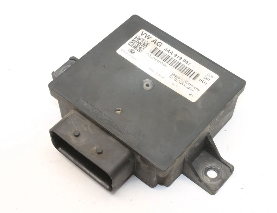 VOLKSWAGEN Passat B7 (2010-2015) Распределительная коробка 3AA919041 21005931