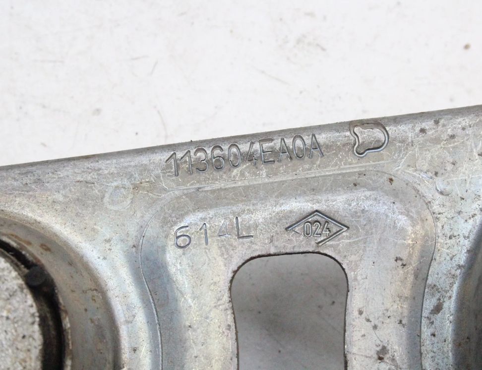 NISSAN Qashqai 2 generation (2013-2023) Gearbox Mount Bracket 112383734R 22469565