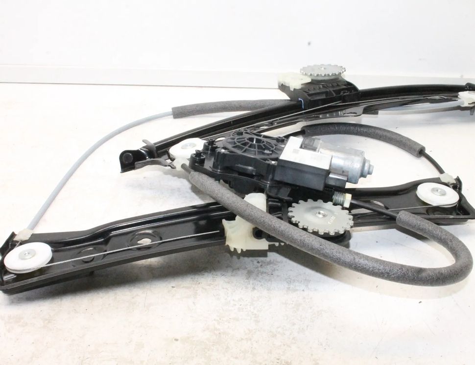 BMW i4 1 generation (2021-2024) Стеклоподъемник передней правой двери 9854492 22924887