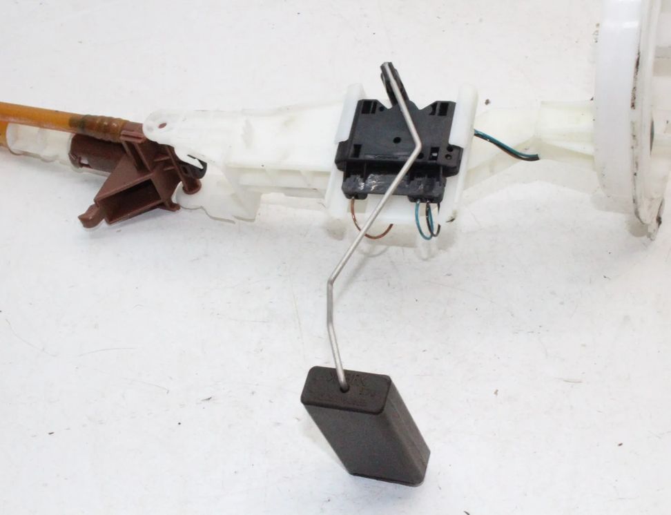 AUDI TT 8J (2006-2014)  датчик уровня топлива 1K0919673AH 23014675