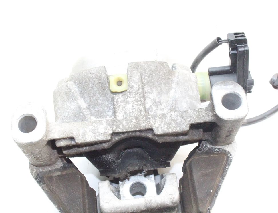 AUDI A6 C7/4G (2010-2020) Dzinēja stiprinājums/spilvens kreisajā pusē 4G0199381KN 23161701