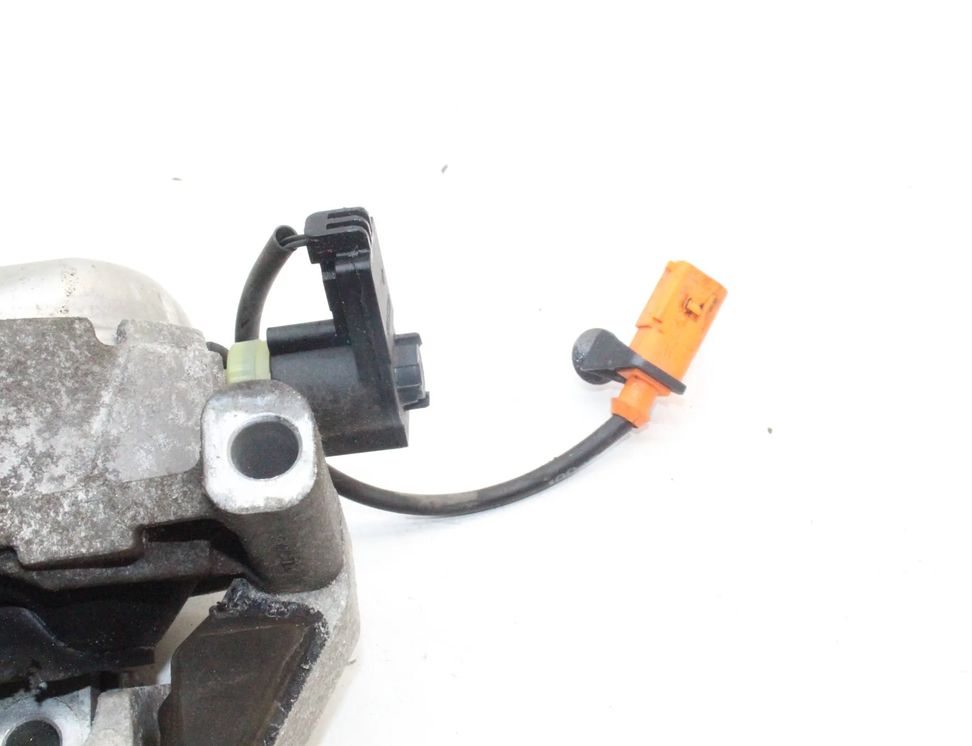 AUDI A6 C7/4G (2010-2020) Dzinēja stiprinājums/spilvens kreisajā pusē 4G0199381KN 23161701