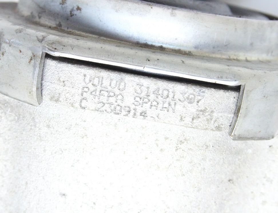 VOLVO V60 1 generation (2010-2020) Подушка двигателя левая 31401307 23705135