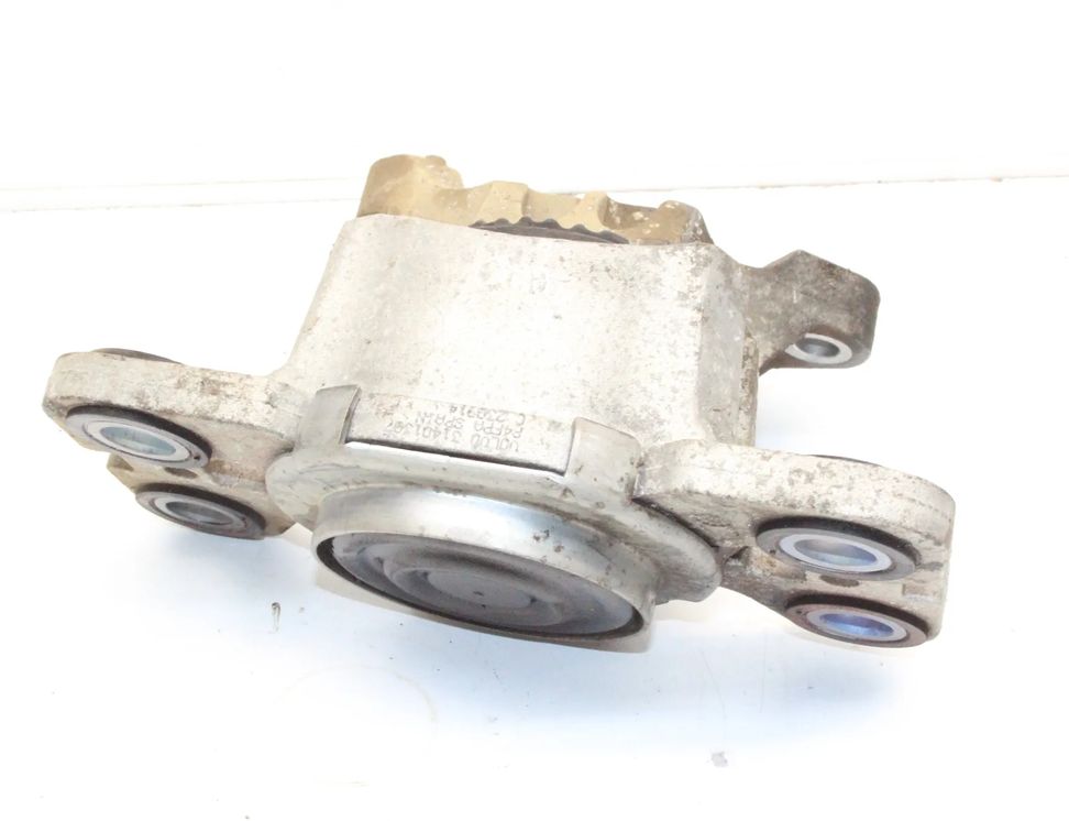 VOLVO V60 1 generation (2010-2020) Подушка двигателя левая 31401307 23705135