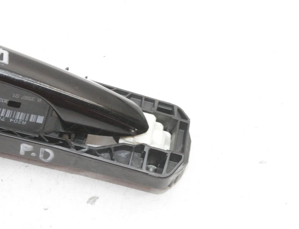 MERCEDES-BENZ C-Class W204/S204/C204 (2004-2015) Front Right Door Exterior Handle A2047602234 25284786