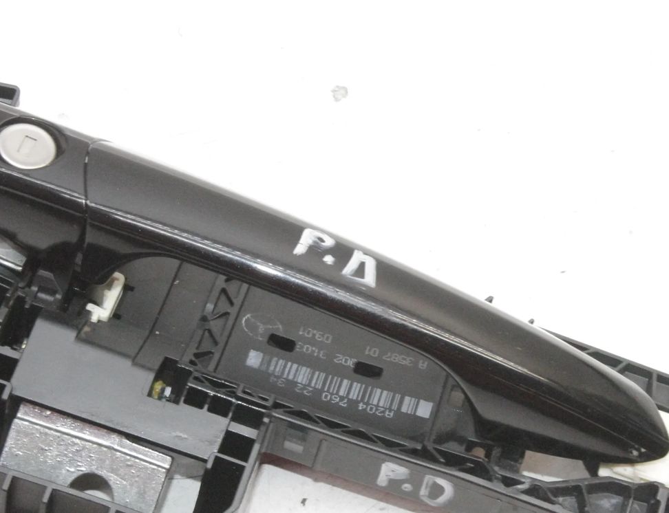 MERCEDES-BENZ C-Class W204/S204/C204 (2004-2015) Front Right Door Exterior Handle A2047602234 25284786
