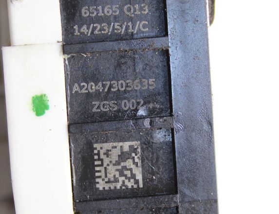 MERCEDES-BENZ A-Class W176 (2012-2018) Aizmugurējā labā durvju slēdzene A2047303635 25798225