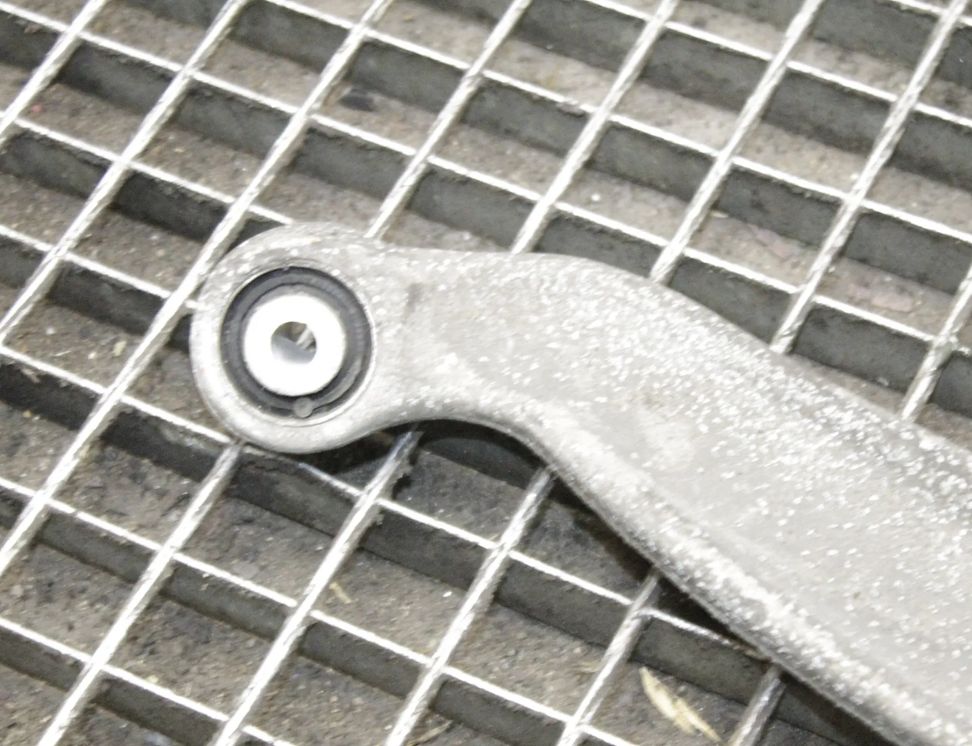 AUDI A7 C7/4G (2010-2020) Aizmugurējā kreisā svira/ričags 8K0505323H 25882547