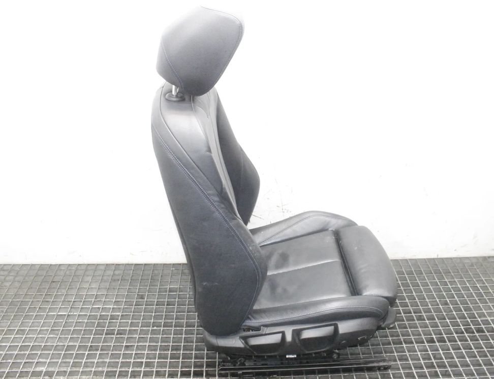 BMW 3 Series F30/F31 (2011-2020) Priekšējais labais sēdeklis 26042427