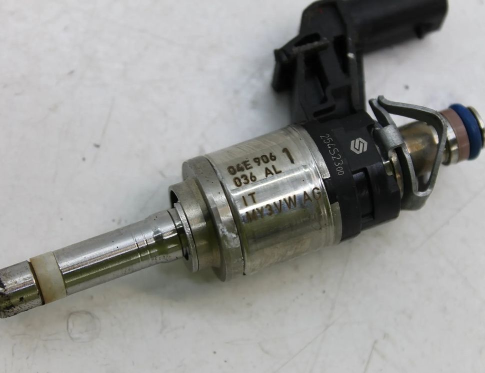 AUDI Q3 Sportback F3 (2019-2024) Degvielas sprausla 04E906036AL 28853433