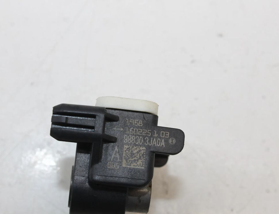 NISSAN Leaf 1 generation (2010-2017) Crash Impact Sensor 988303JA0A 31048962