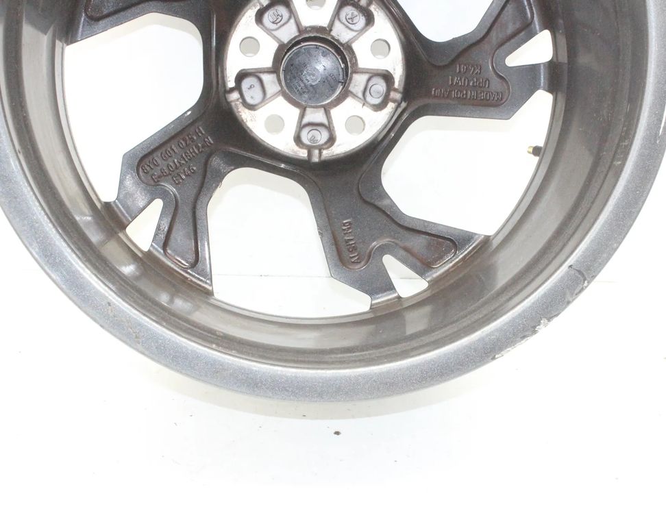 AUDI A3 8Y (2020-2024) Ritenis 8Y0601025H 31886996