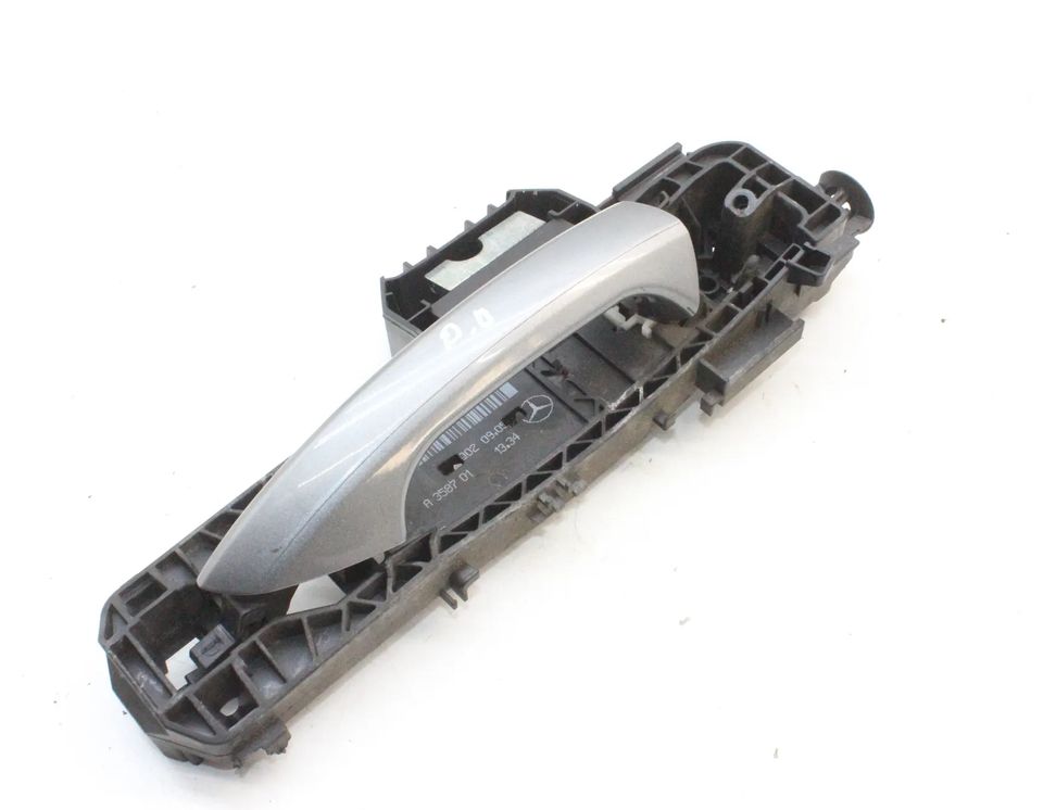 MERCEDES-BENZ B-Class W246 (2011-2020) Priekšējo labo durvju ārējais rokturis A2047602234 32790165