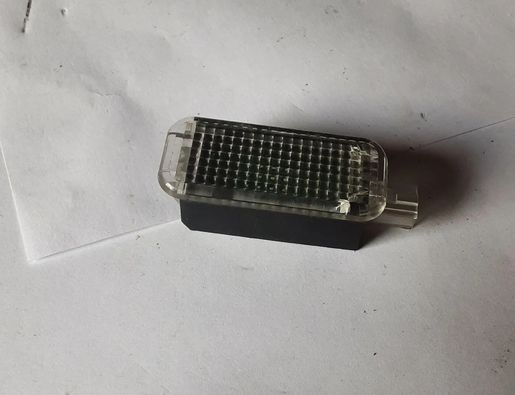 AUDI A8 D3/4E (2002-2010) Другие внутренние детали 4E0947415 25748889