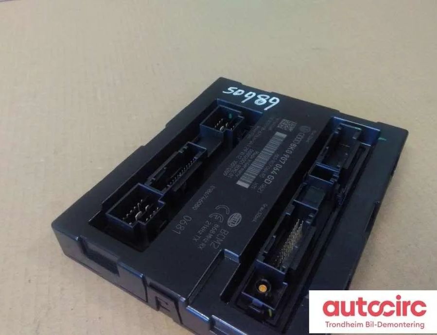 AUDI A4 B8/8K (2011-2016) Komforta vadības bloks 8k0907064gd,8k0907064hj,8k0907064kj 30852645