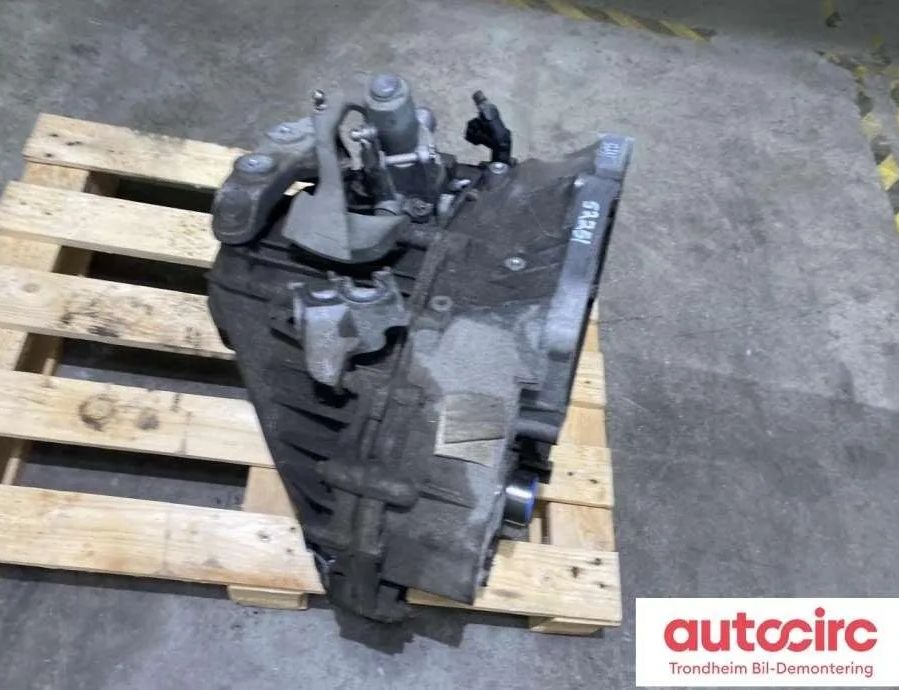 OPEL Insignia A (2008-2016) Pārnesumkārbas reduktors / razdatka 55562117,55582828,55577512,95519416 31673349