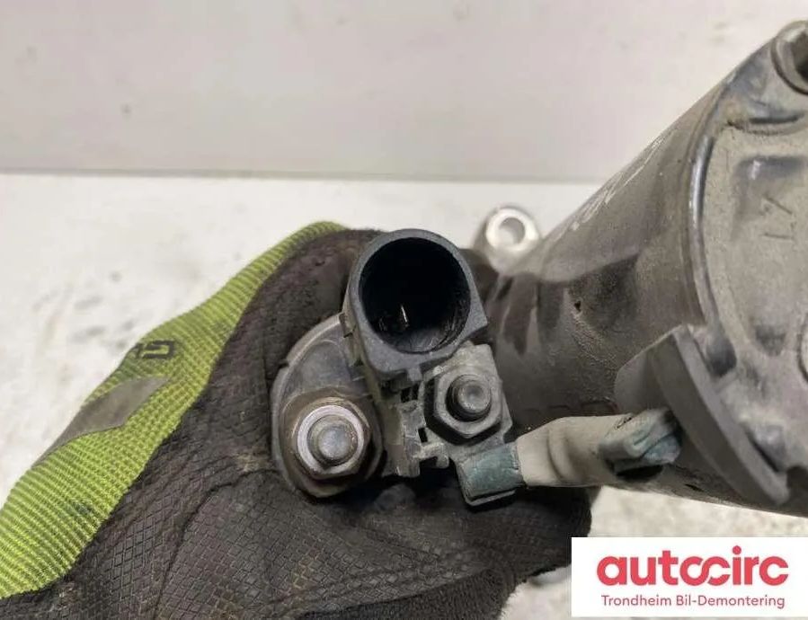 SKODA Yeti 1 generation (2009-2018) Starteris 02e911024a 33010697