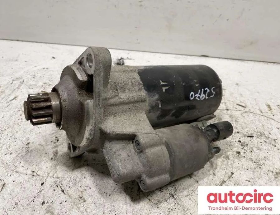 SKODA Yeti 1 generation (2009-2018) Starteris 02e911024a 33010697