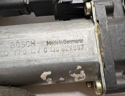 VOLKSWAGEN Passat Variant 1 generation (2010-2024) Моторчик стеклоподъемника задней левой двери 0130821697 24409365