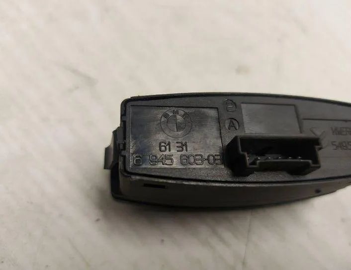 BMW 1 Series E81/E82/E87/E88 (2004-2013) Avārijas poga 6945603 24410499