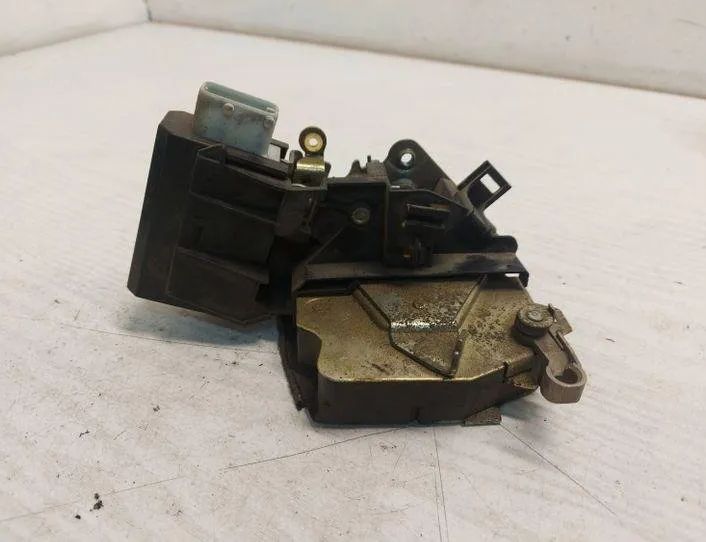 BMW 5 Series E39 (1995-2004) Rear Right Door Lock 6711,8352,165 24416624