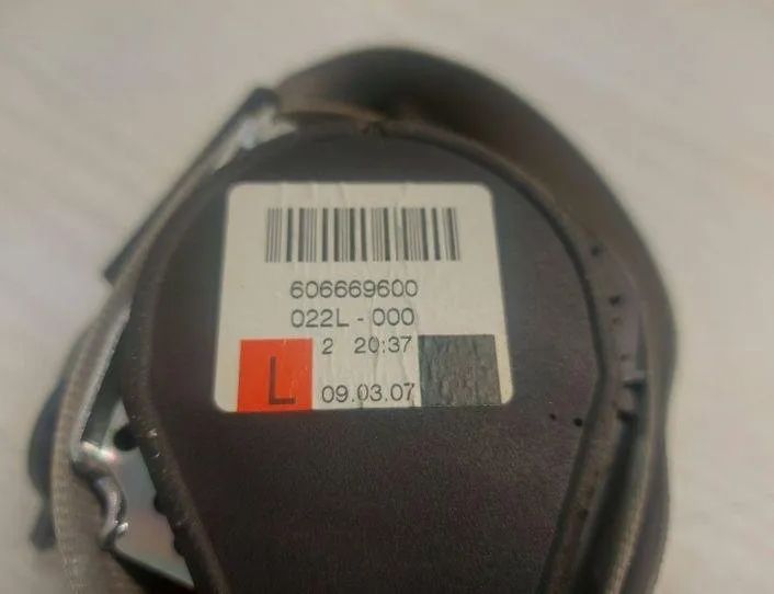 AUDI Q7 4L (2005-2015) Aizmugurējā kreisā drošības josta 606669600,022L000 24419493