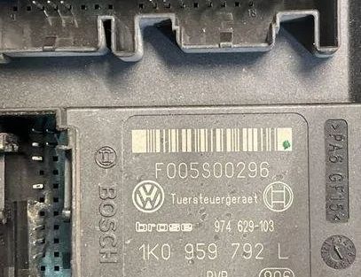 VOLKSWAGEN Passat Variant 1 generation (2010-2024) Стеклоподъемник передней левой двери 1K0959792L,F005S00296,974629103 24424013