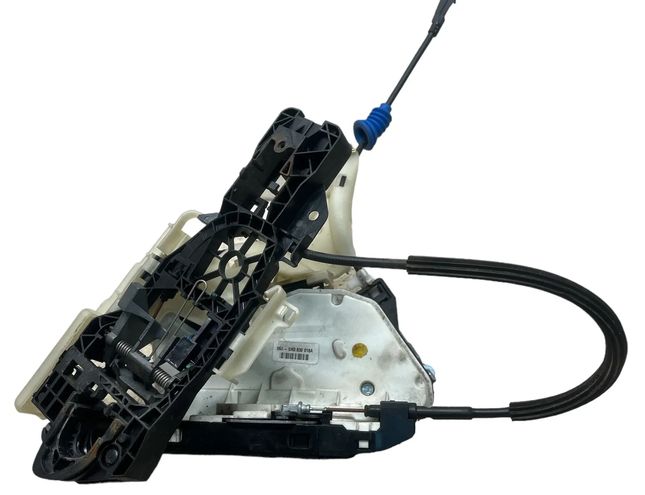 VOLKSWAGEN Passat CC 1 generation (2008-2017) Aizmugurējā labā durvju slēdzene 5N0839016A 26391024