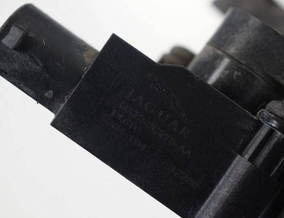 LAND ROVER Range Rover Velar 1 generation (2017-2024) Front Left Level Sensor GX73-3C279-AA 10619161