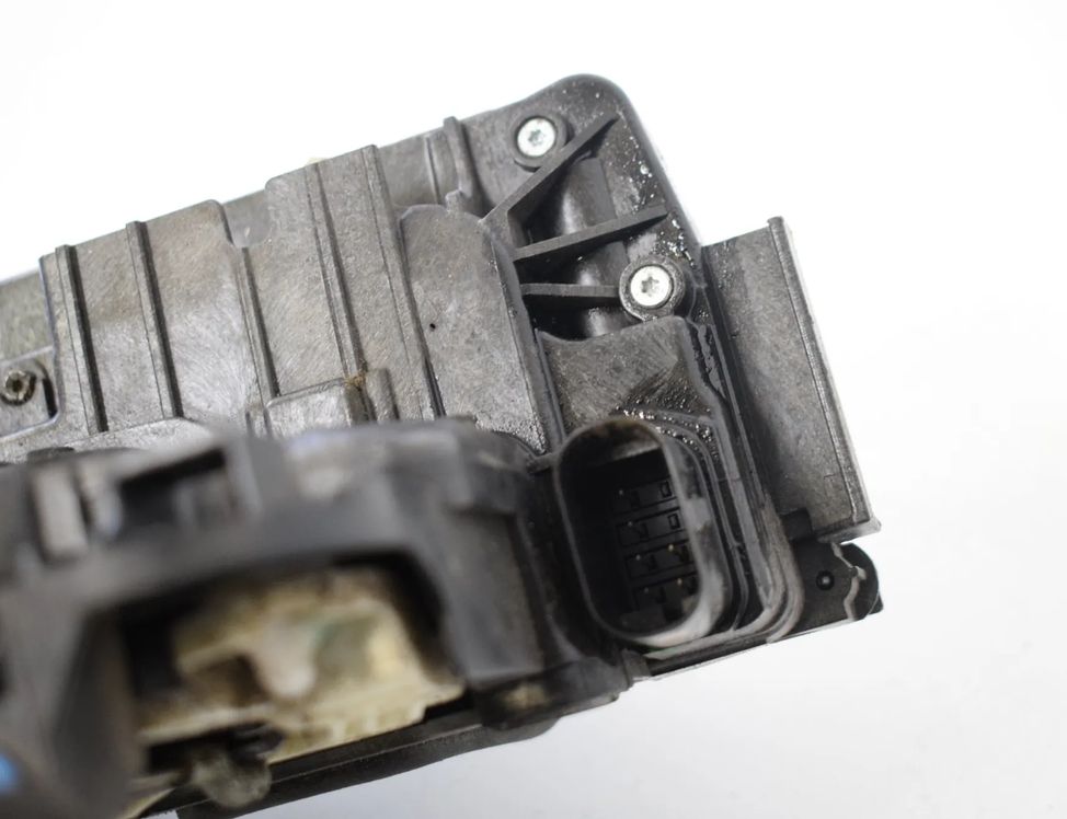 MERCEDES-BENZ C-Class W205/S205/C205 (2014-2023) Aizmugurējā labā durvju slēdzene A0997304200 11130133