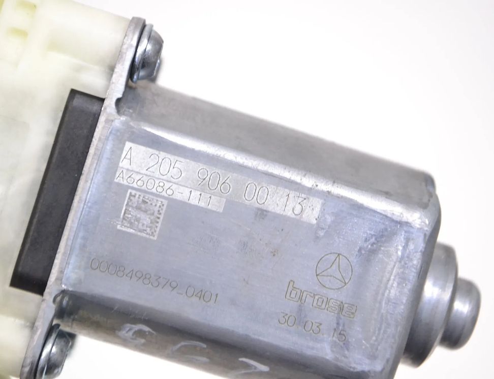 MERCEDES-BENZ C-Class W205/S205/C205 (2014-2023) Маторчик стеклоподъемника передней левой двери A2059060013 11753580