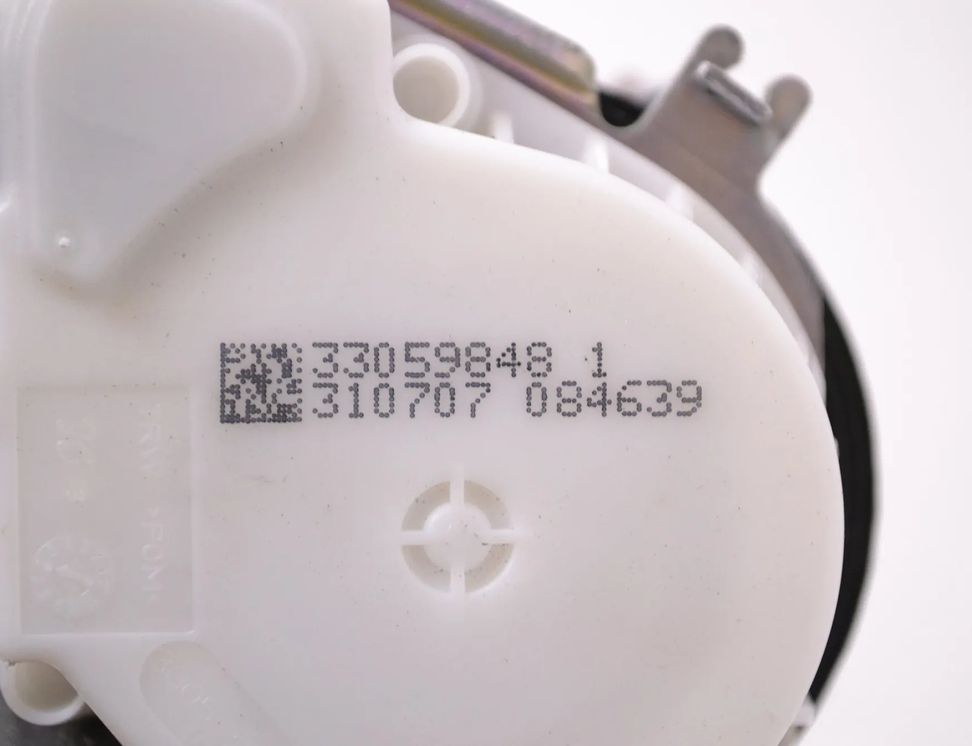 BMW 3 Series E90/E91/E92/E93 (2004-2013) Front Left Seatbelt 33059848 12101242