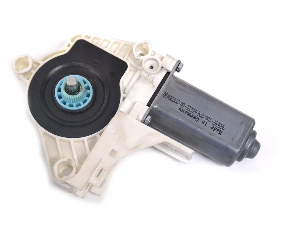 VOLKSWAGEN Passat CC 1 generation (2008-2017) Маторчик стеклоподъемника передней левой двери 3C8837461J 13147118