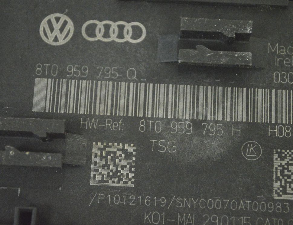 AUDI A4 B8/8K (2011-2016) Aizmugurējo kreiso durvju vadības bloks 8T0959795Q,8T0959795H 13507482