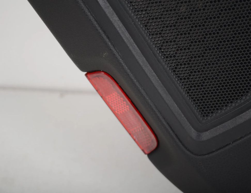 PORSCHE Macan 1 generation (2013-2023) Обшивка задней правой двери 95B867212 14695427