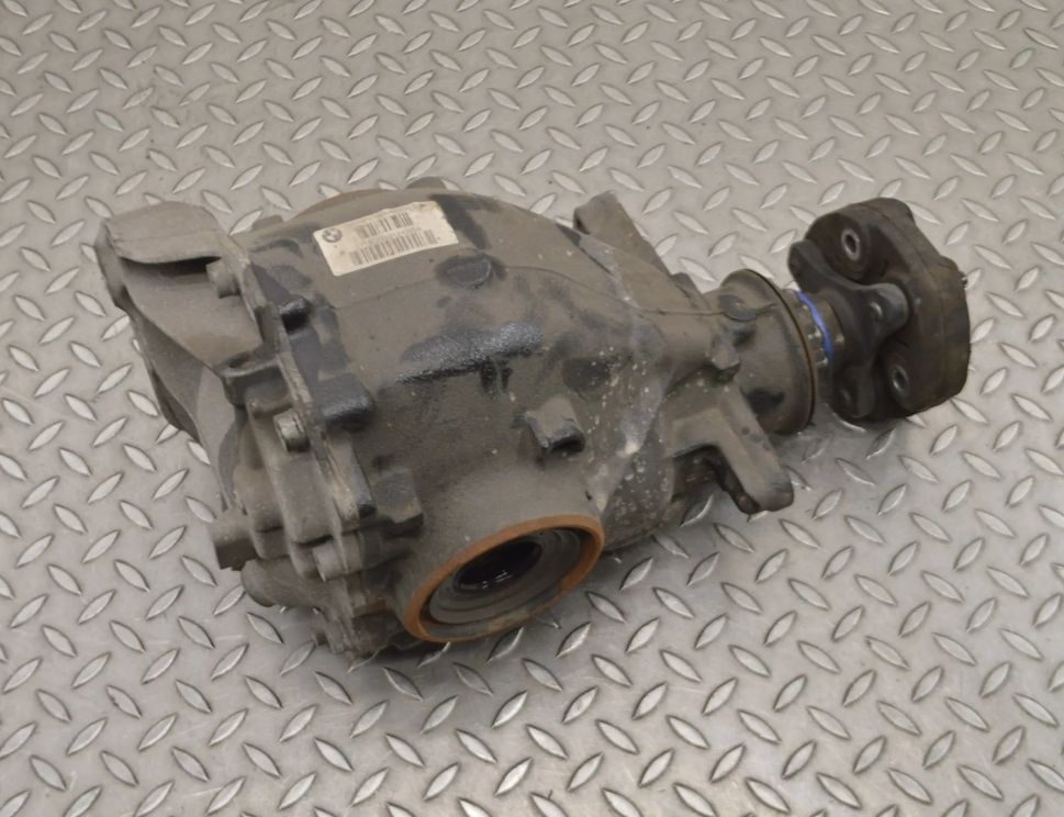 BMW 4 Series F32/F33/F36 (2013-2020) Aizmugurējais reduktors 2.56,7544873 15314769