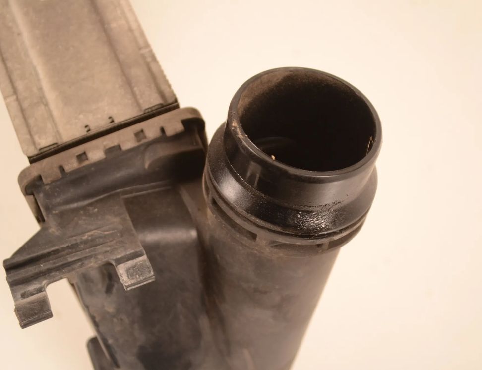 NISSAN X-Trail T32 (2013-2022) Радиатор интеркулера 14461-4EA0A 15459220