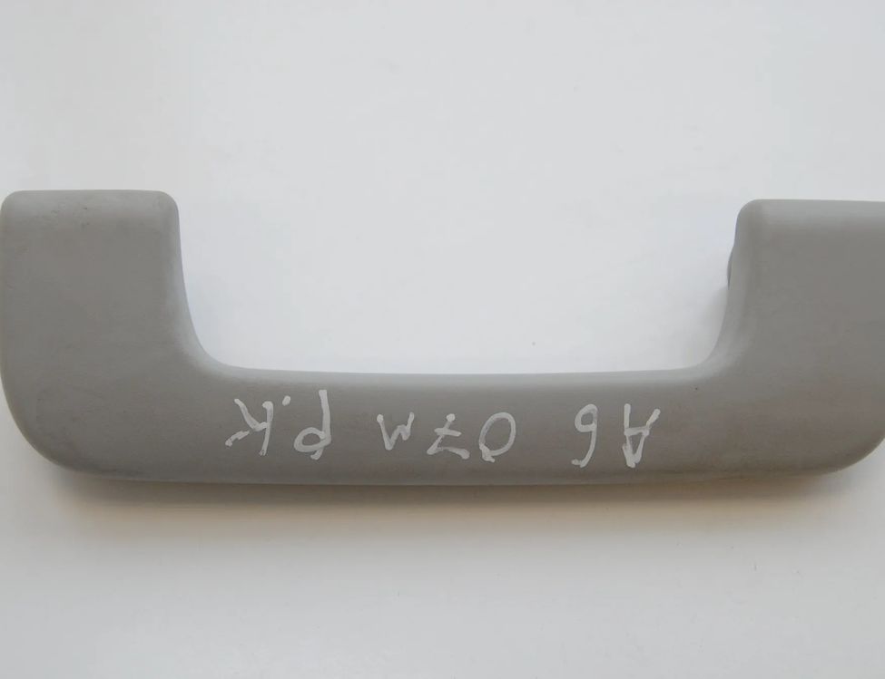 AUDI A6 C6/4F (2004-2011) Priekšējais kreisais jumta rokturis 8P0857607B 1748591