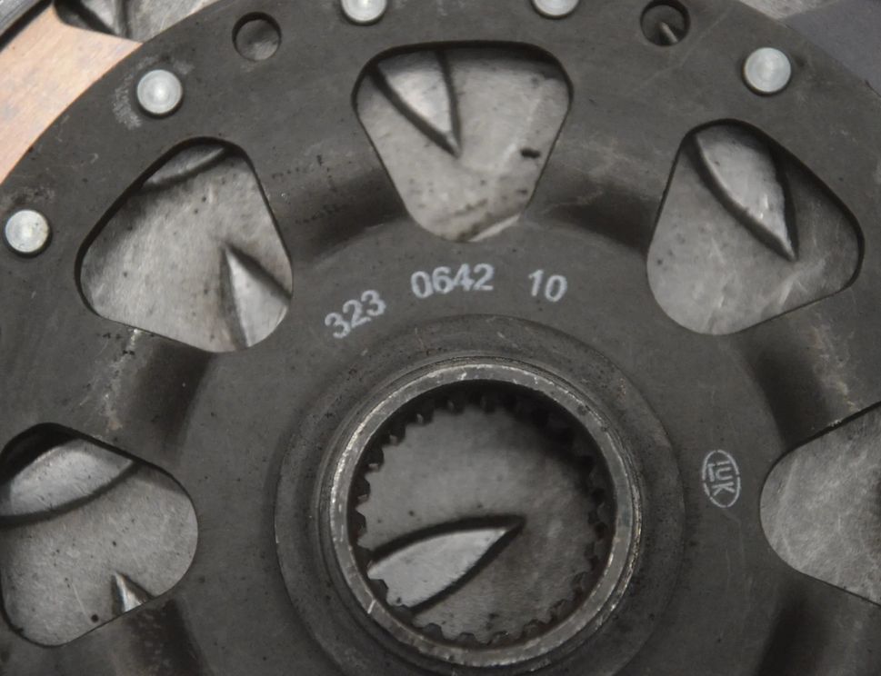 BMW 3 Series E90/E91/E92/E93 (2004-2013) Sajūga komplekts 7594444,323064210 22279638