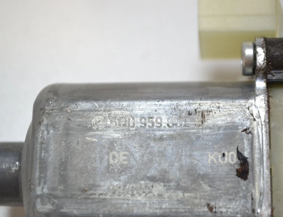 PORSCHE Macan 1 generation (2013-2023) Front Left Door Window Regulator Motor 5Q0959802B,E850202100 2279769