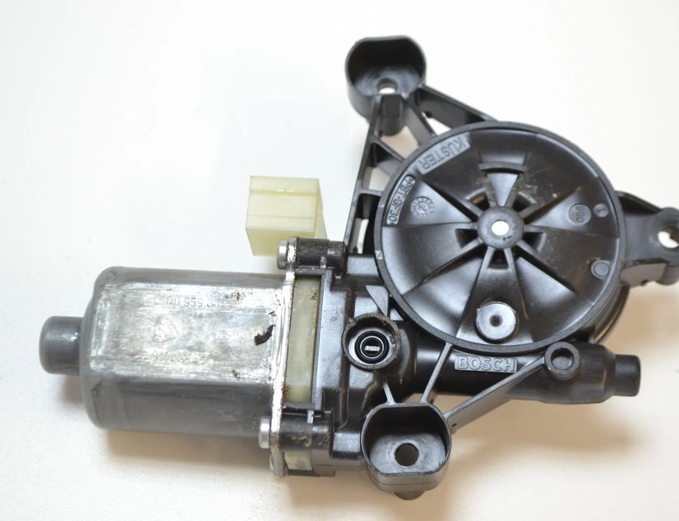 PORSCHE Macan 1 generation (2013-2023) Front Left Door Window Regulator Motor 5Q0959802B,E850202100 2279769