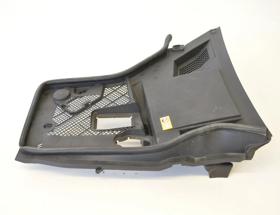 MERCEDES-BENZ Front  Wiper Cowl Trim A2058300703 2304260