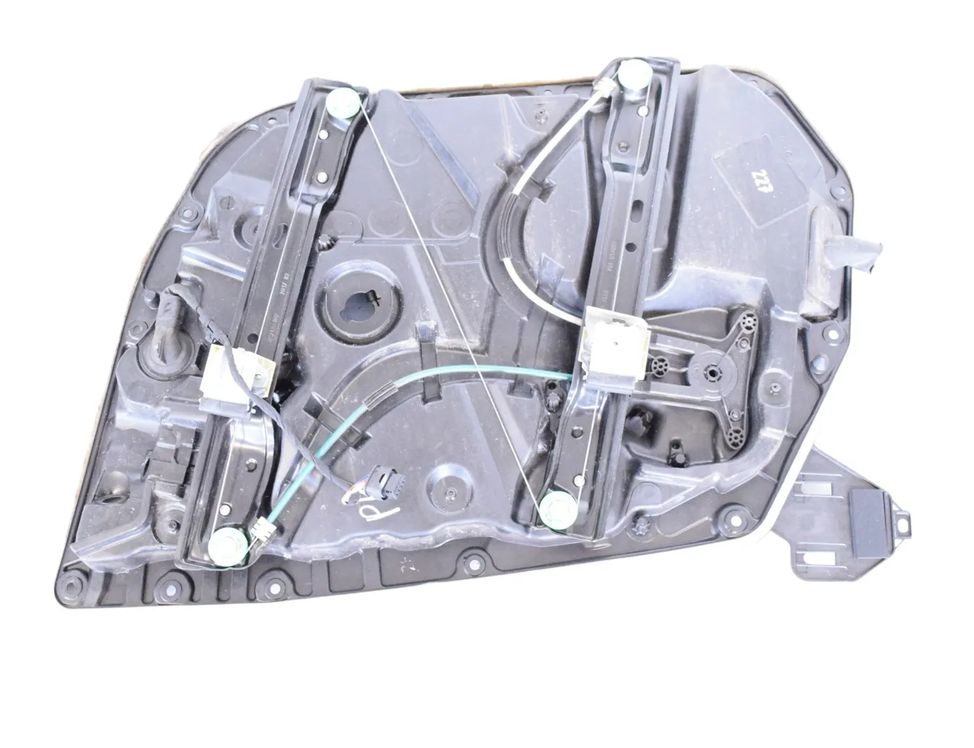 MERCEDES-BENZ C-Class W205/S205/C205 (2014-2023) Стеклоподъемник передней левой двери A2059000328,A1667230094,A2050047599,A2050061499,A0997601700 24876906