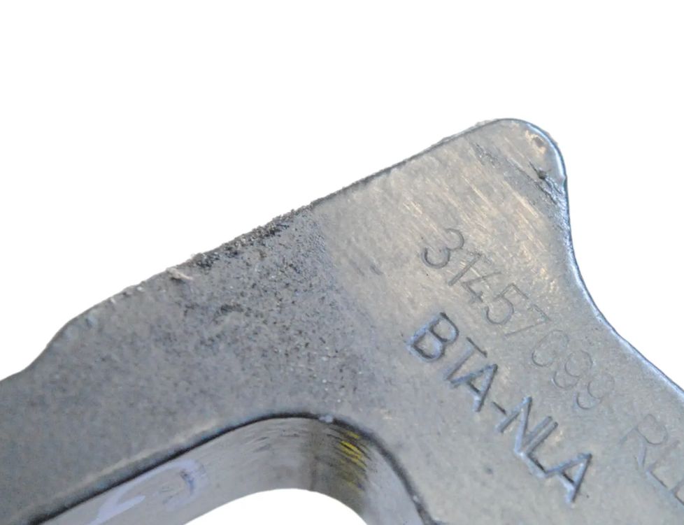 VOLVO XC40 1 generation (2017-2024) Aizmugurējo kreiso durvju eņģes 31457095,31457099 25206794