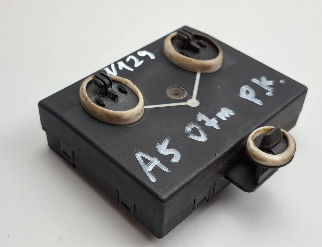 AUDI A5 Sportback 8T (2009-2011) Блок управления дверей передние левые 8T0959792J,8T0959792D 32146680