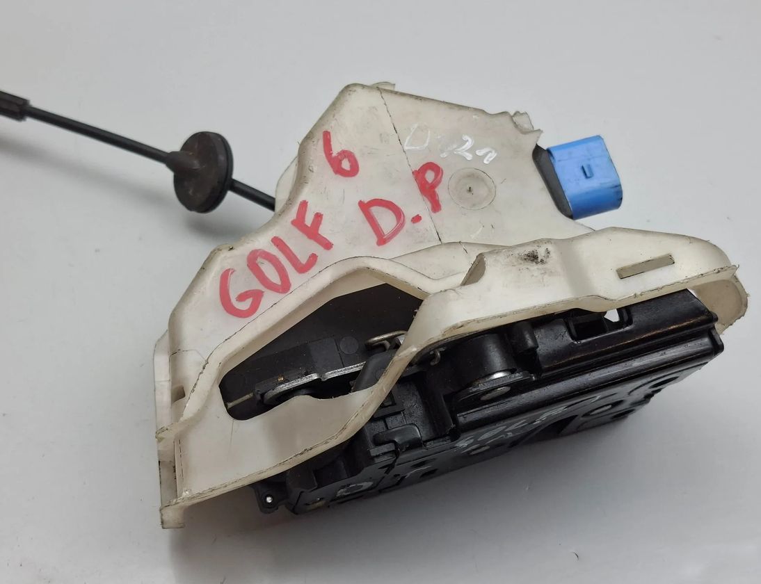 VOLKSWAGEN Golf 6 generation (2008-2015) Priekšējo labo durvju slēdzene 1J0973714 33014711